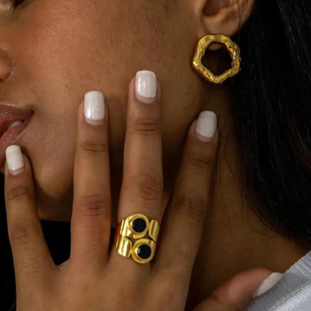 Myra Onyx Ring